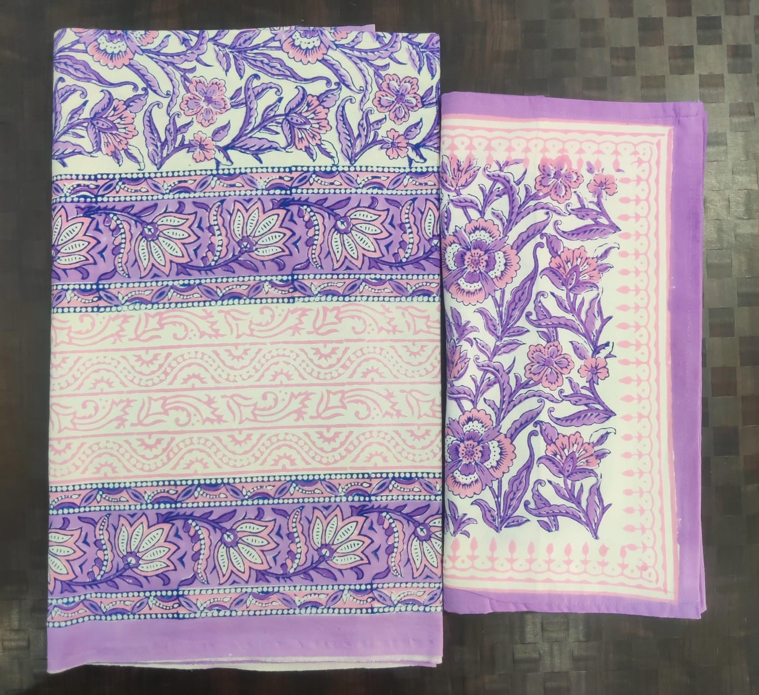 100%Pure cotton hand block designer bedsheet with 2 pillow cover