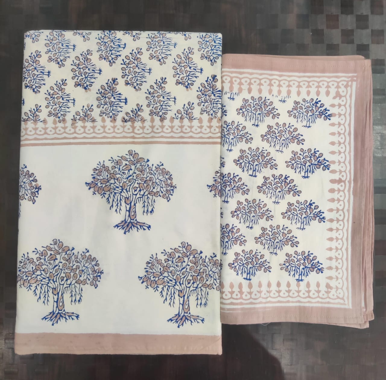 100%Pure cotton hand block designer bedsheet with 2 pillow cover