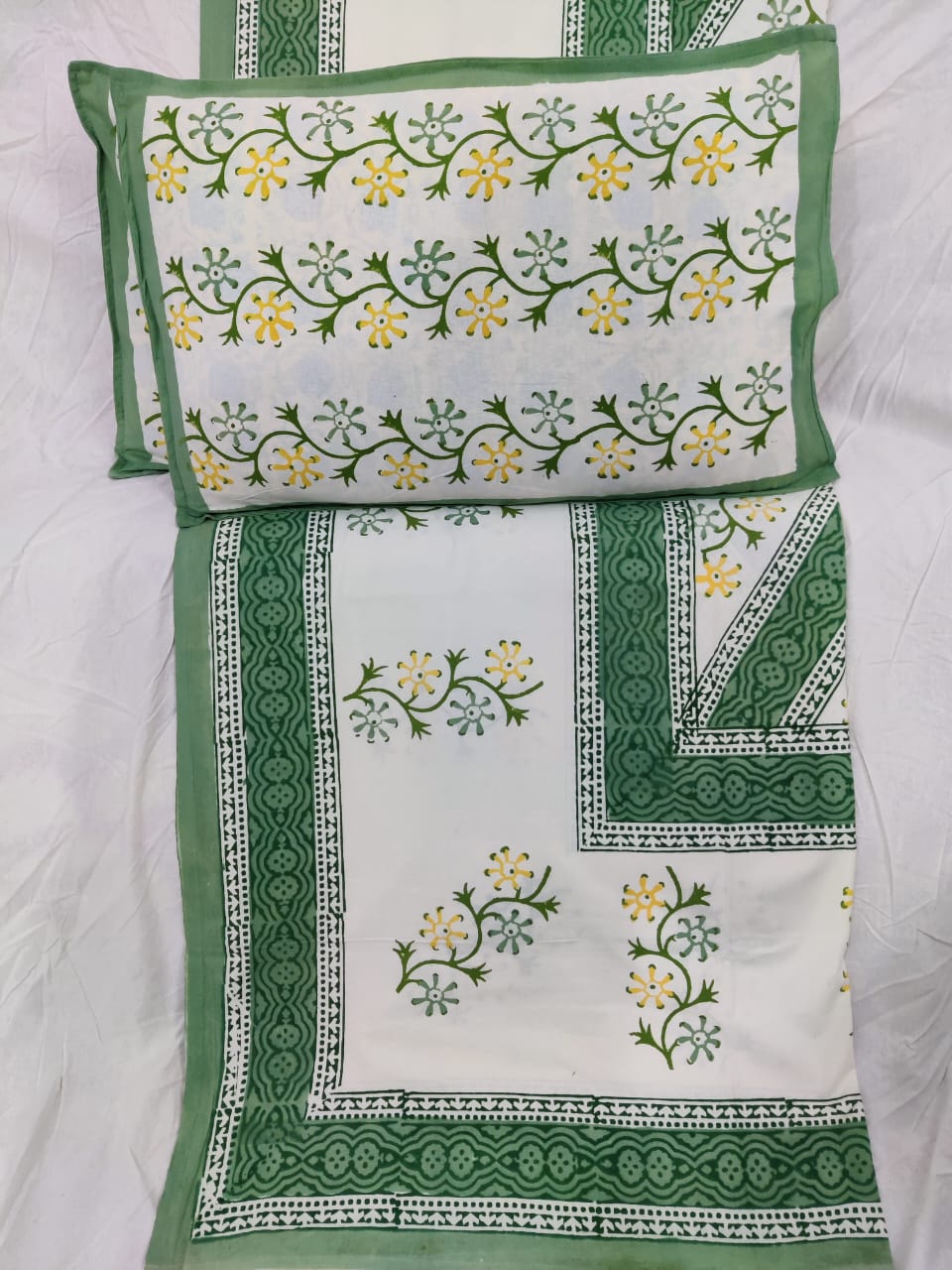 100%Pure cotton hand block designer bedsheet with 2 pillow cover