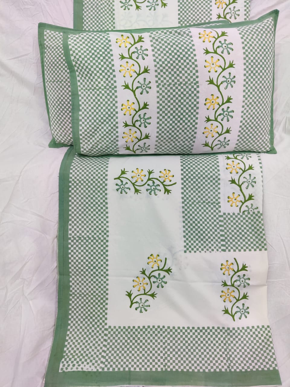 100%Pure cotton hand block designer bedsheet with 2 pillow cover