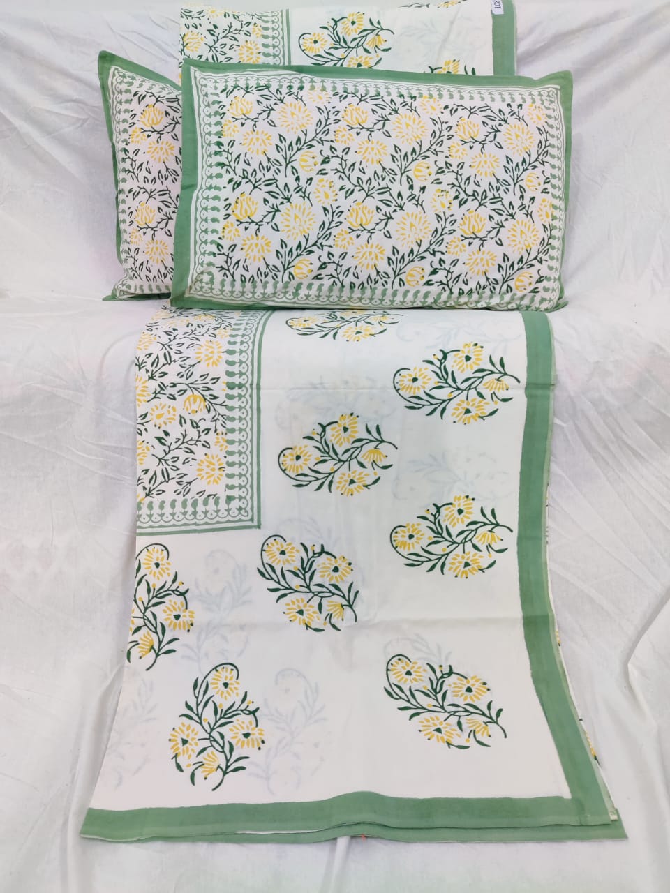 100%Pure cotton hand block designer bedsheet with 2 pillow cover