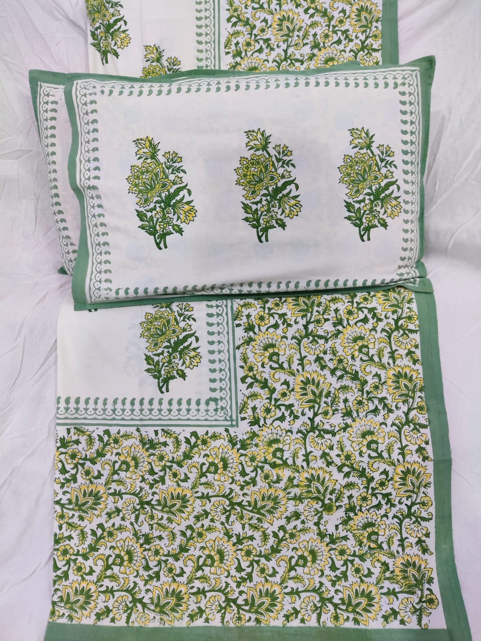 100%Pure cotton hand block designer bedsheet with 2 pillow cover
