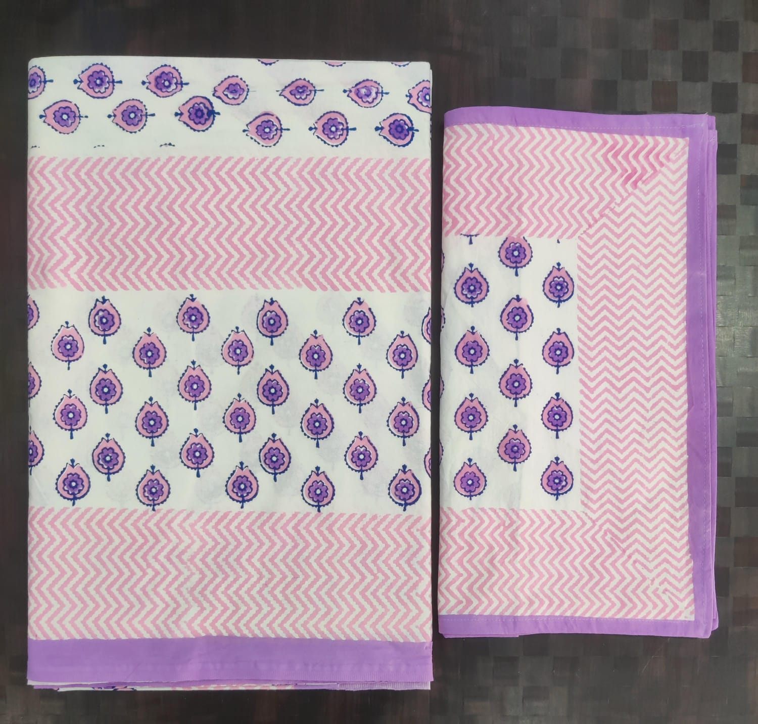 100%Pure cotton hand block designer bedsheet with 2 pillow cover